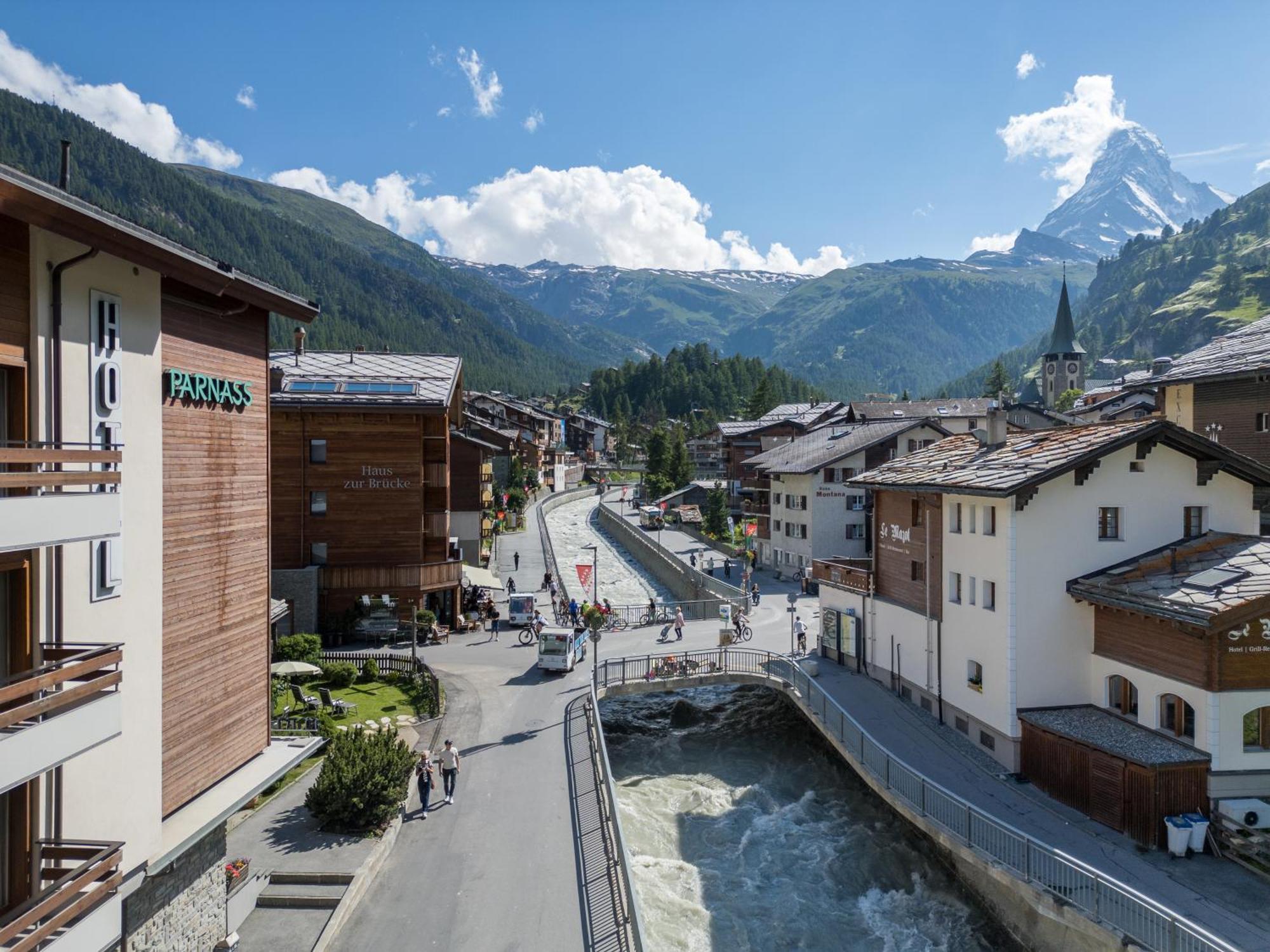 Hotel Parnass Zermatt Exterior foto
