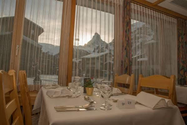 Hotel Parnass Zermatt Exterior foto